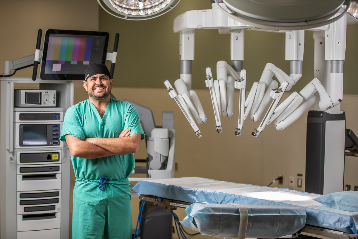 Surgeon with robotic arm equipment